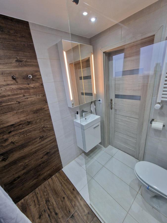 R&J Guesthouse Room Grindavik Exterior photo